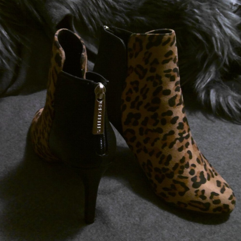 Leopard Booties - Picture 3 of 3